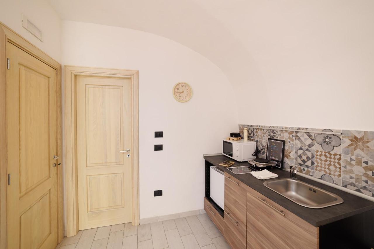 Legno Suite By Houseinنابولي المظهر الخارجي الصورة