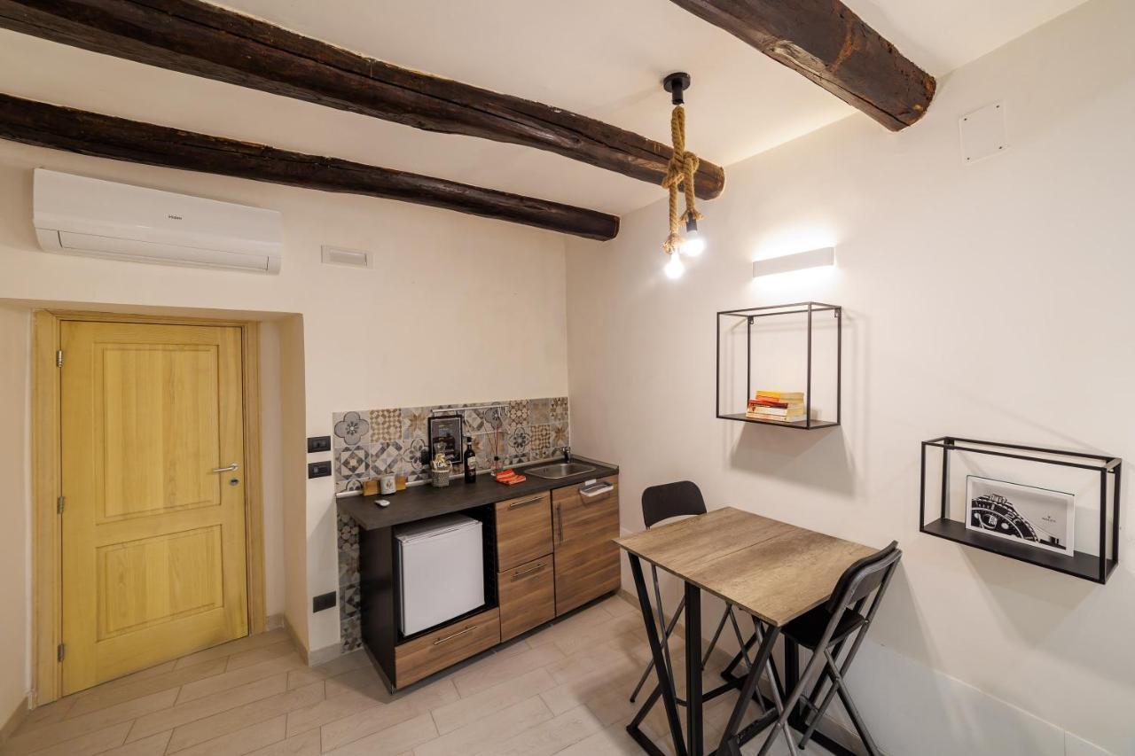 Legno Suite By Houseinنابولي المظهر الخارجي الصورة