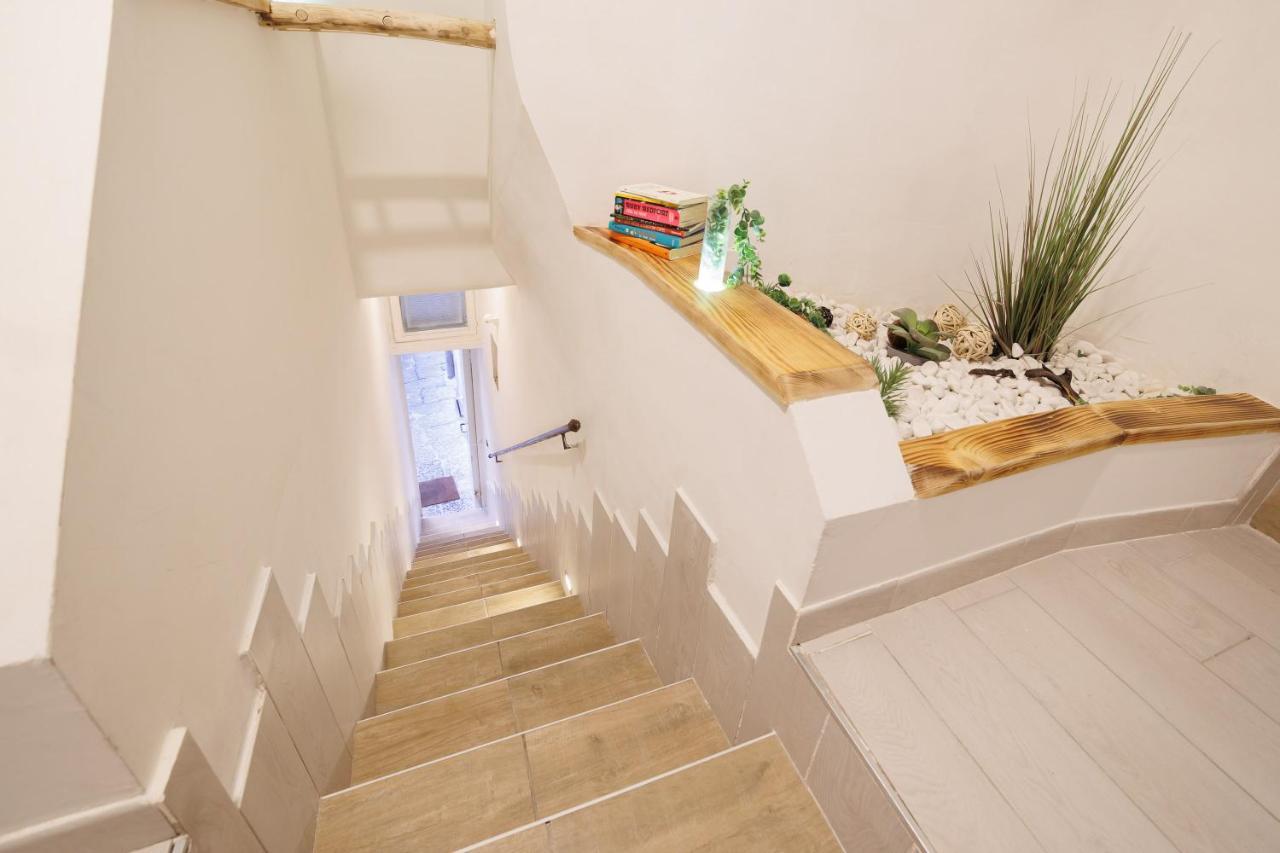 Legno Suite By Houseinنابولي المظهر الخارجي الصورة