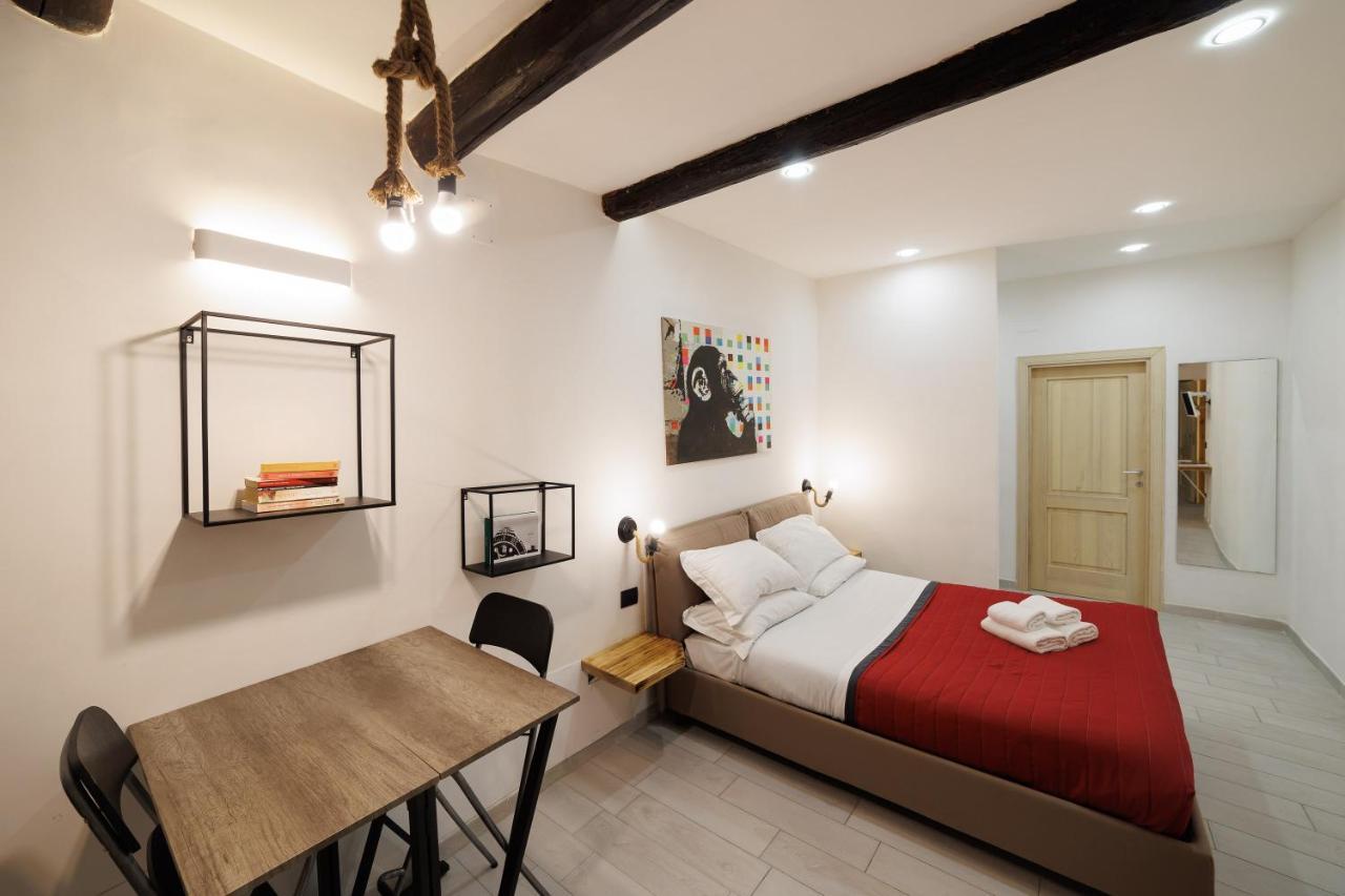 Legno Suite By Houseinنابولي المظهر الخارجي الصورة