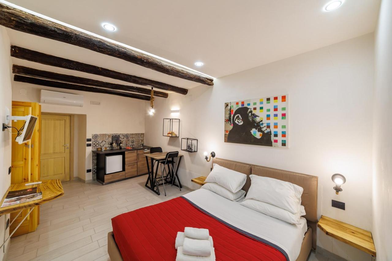 Legno Suite By Houseinنابولي المظهر الخارجي الصورة
