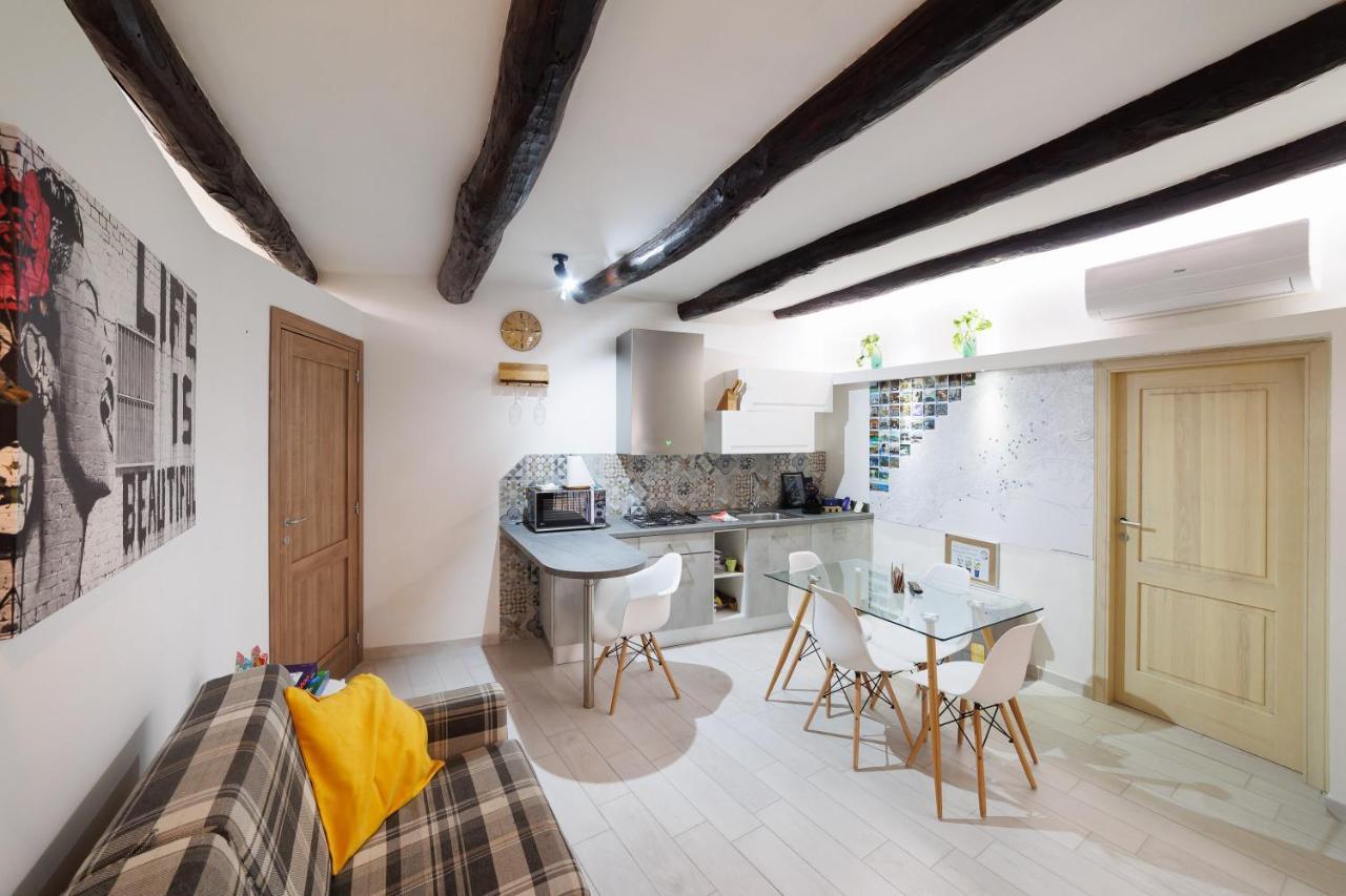 Legno Suite By Houseinنابولي المظهر الخارجي الصورة