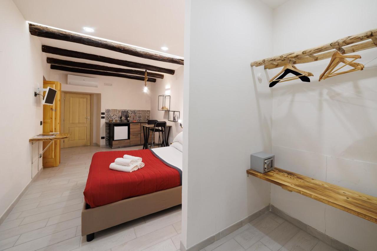 Legno Suite By Houseinنابولي المظهر الخارجي الصورة