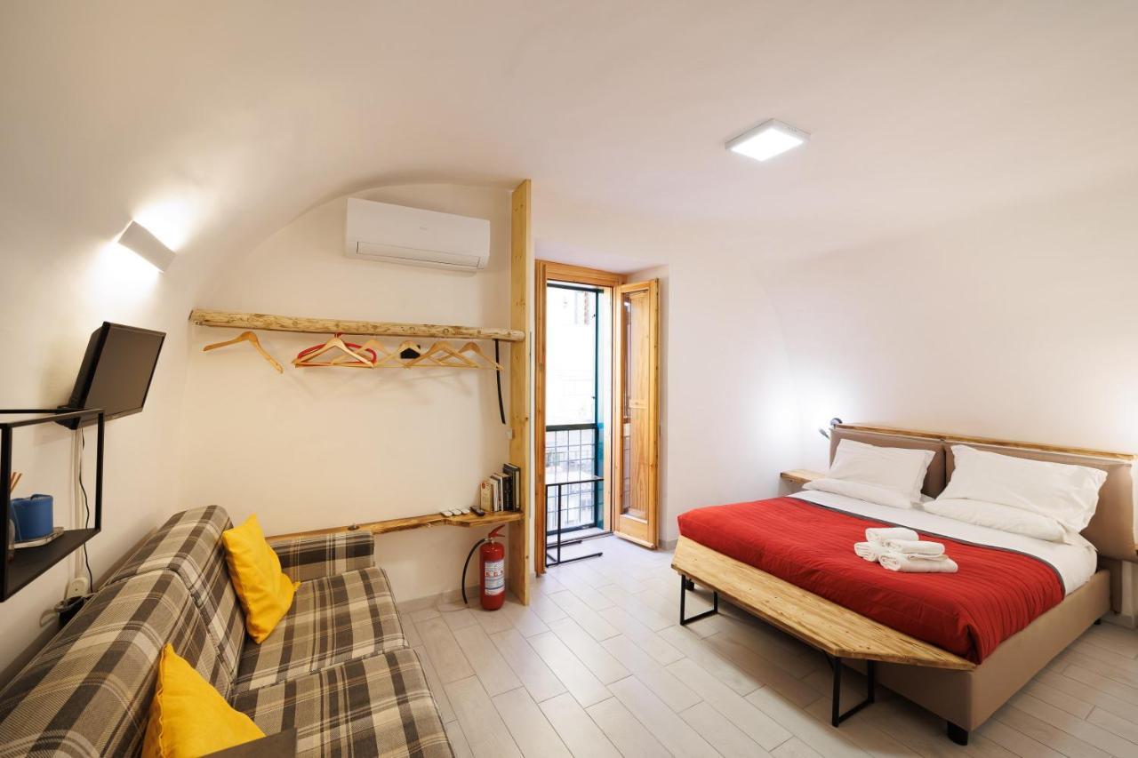 Legno Suite By Houseinنابولي المظهر الخارجي الصورة