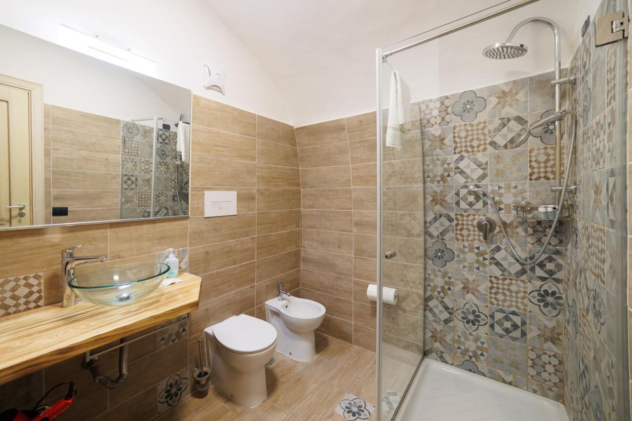 Legno Suite By Houseinنابولي المظهر الخارجي الصورة