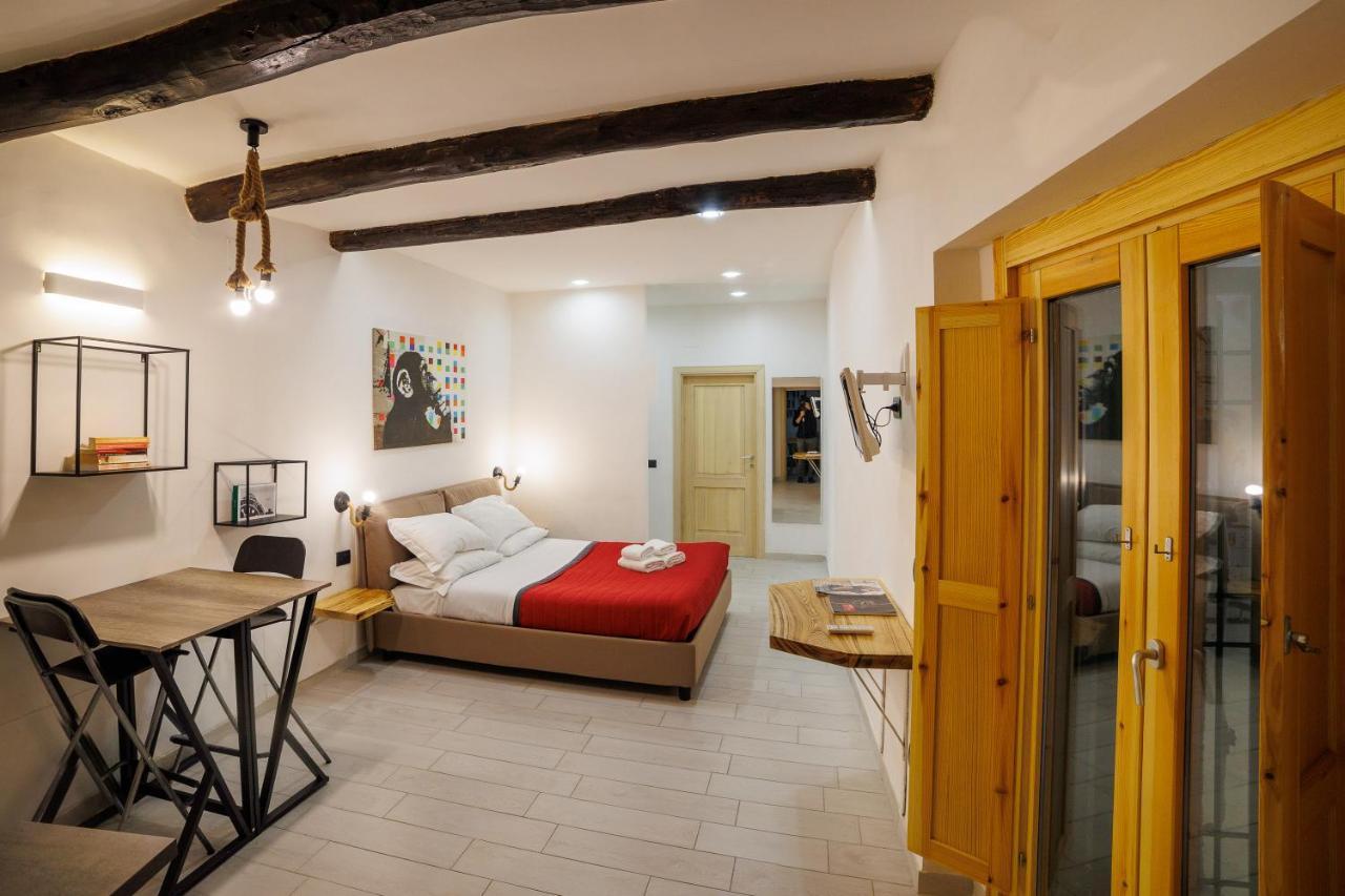 Legno Suite By Houseinنابولي المظهر الخارجي الصورة